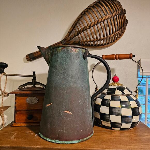 Early 1900s Verdigris Copper Pitcher Perfect Display Piece - Picture 14 of 14